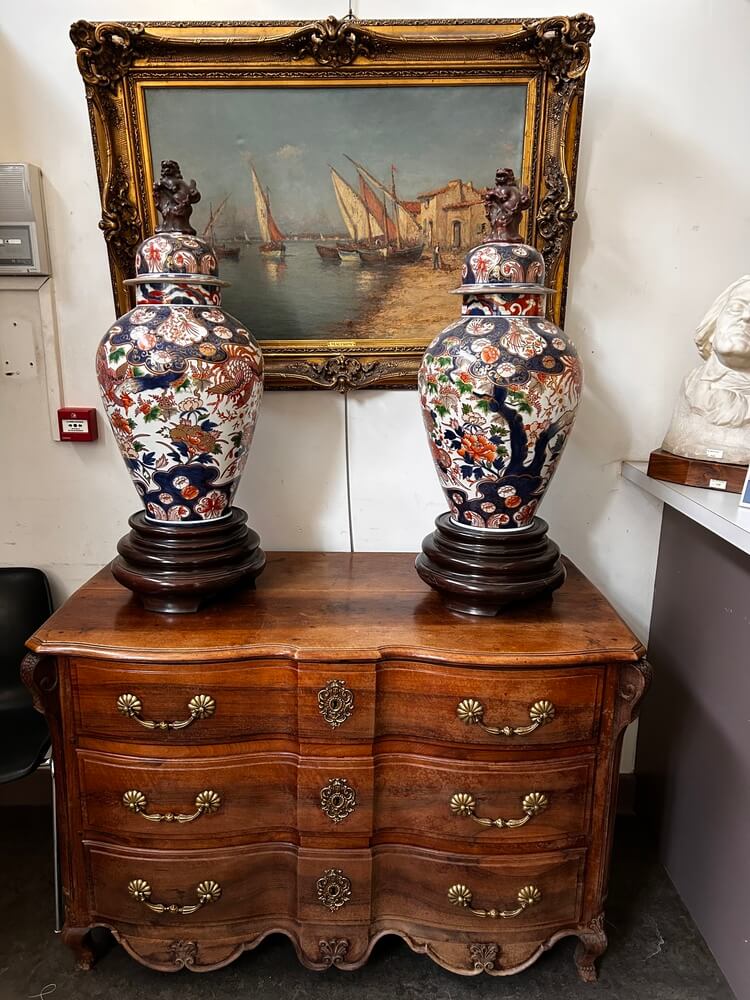 Commode galbée – Antiquaire Nîmes