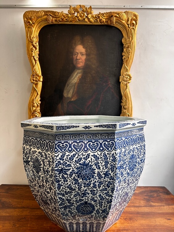 Cache-pot en porcelaine – Antiquaire Nîmes
