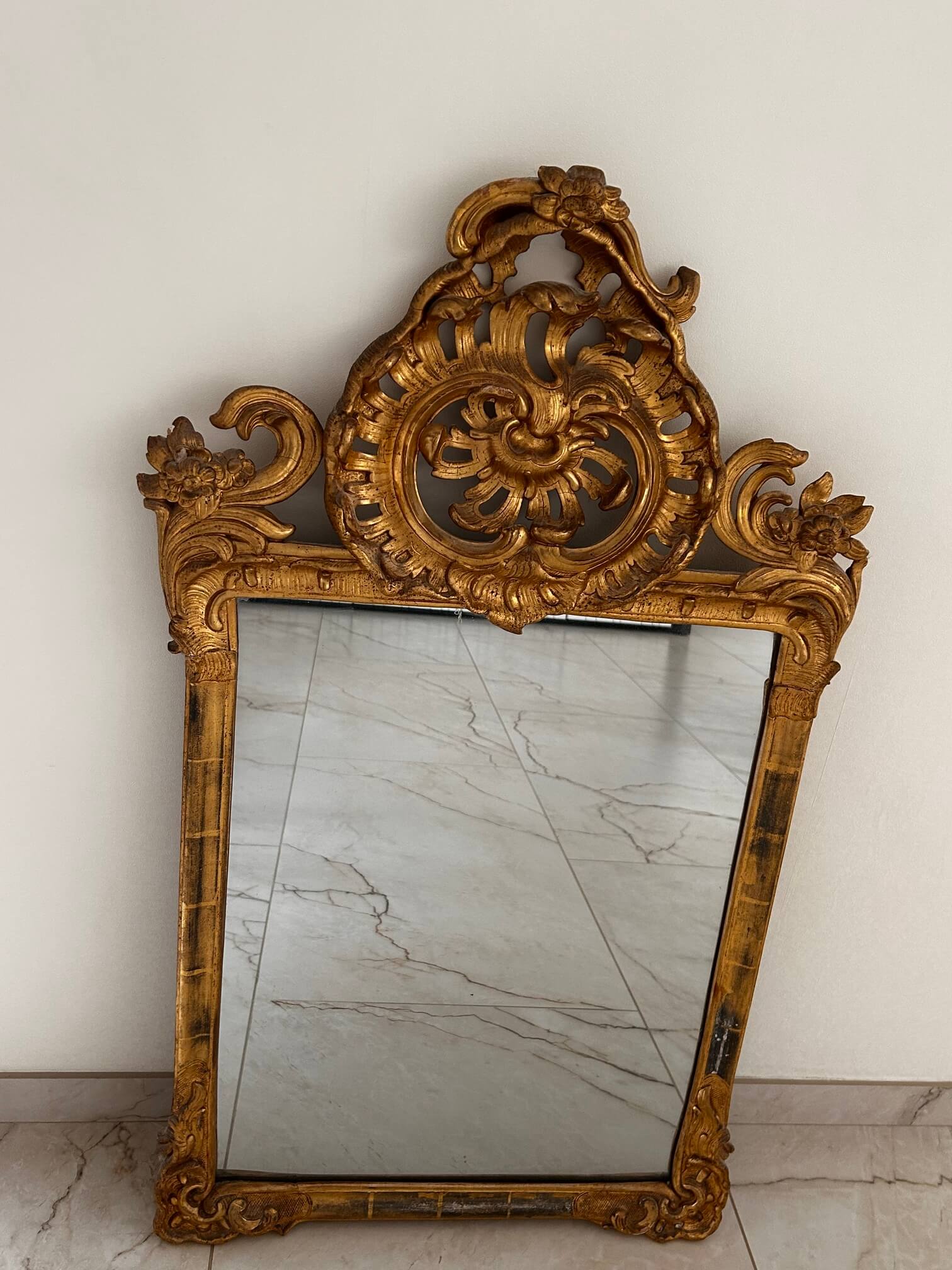 Miroir en bois doré – Antiquaire Nîmes